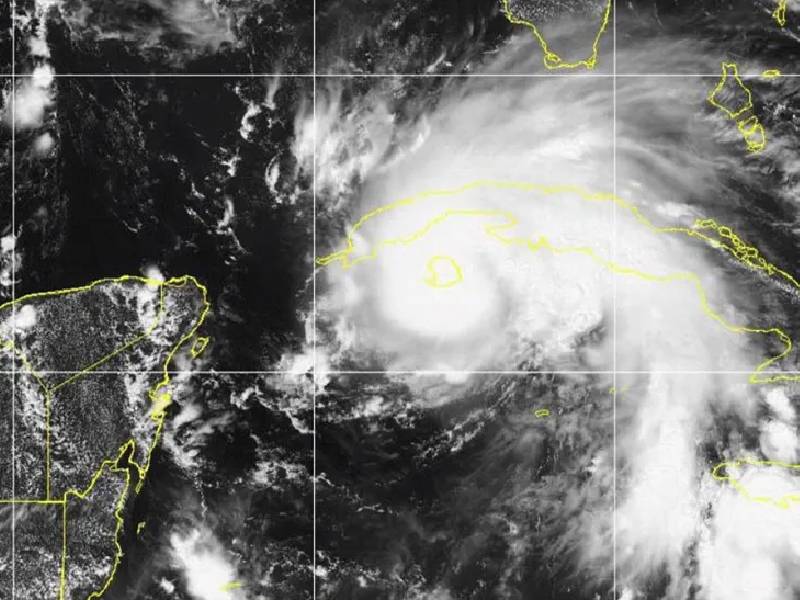 Ida se convierte en huracán cerca de las costas de Cuba