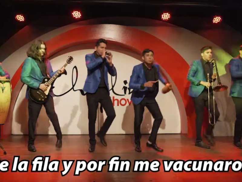 Grupo musical de Bolivia crea ÔÇ£La cumbia de la vacunaciónÔÇØ