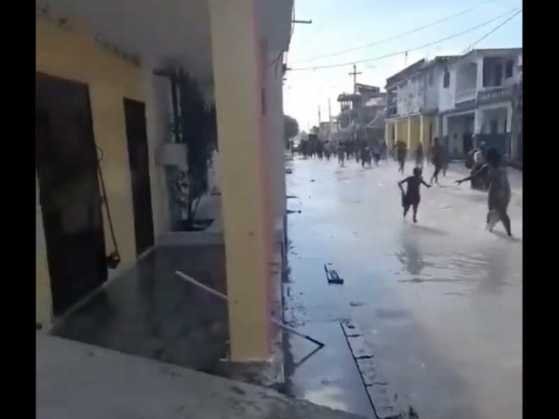 Agua de mar entra a las comunidades de Haití tras el terremoto