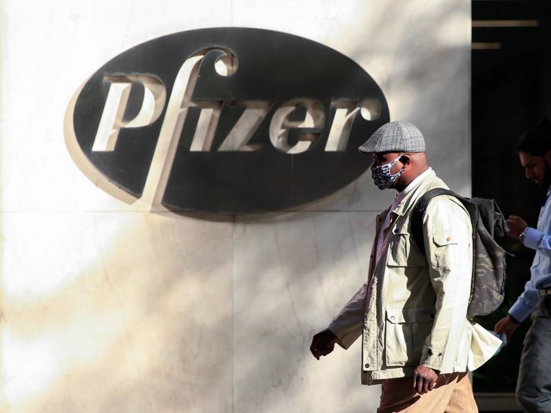 Pfizer deberá de cumplir con contratos pendientes antes de vender vacunas