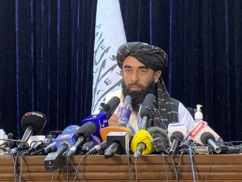 "Queremos paz", Talibanes en primera conferencia de prensa