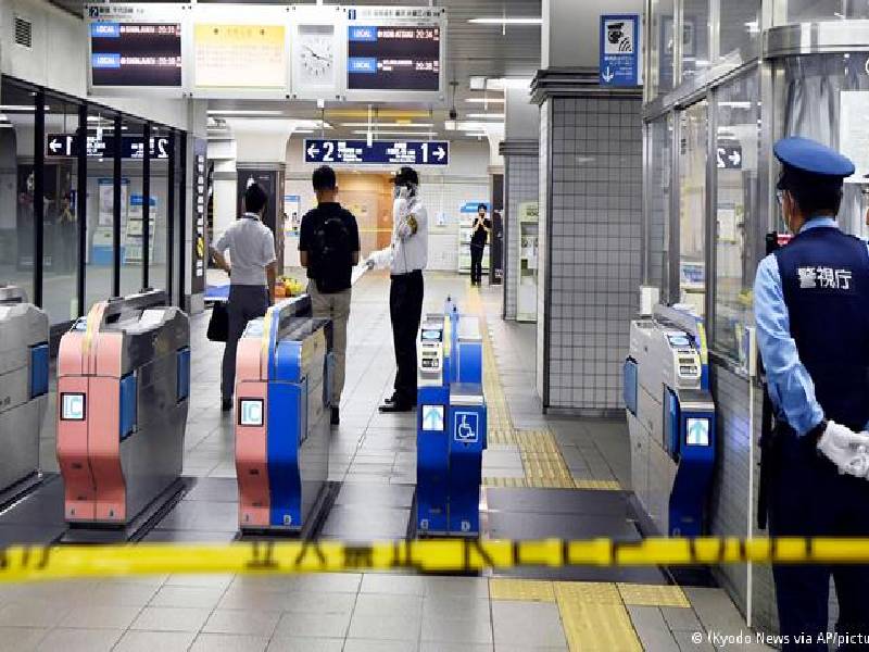 Ataque en tren de Tokio deja a varios heridos (Video)