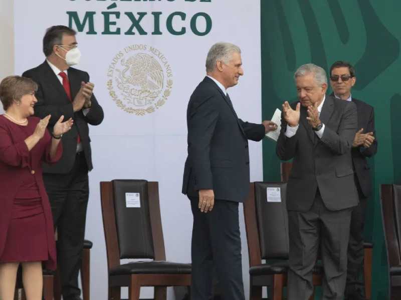 Descarta AMLO confrontación con EU por pedir que cese bloqueo a Cuba