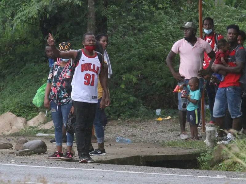Aseguran a 150 migrantes haitianos en Chiapas; los expulsaron de Guatemala
