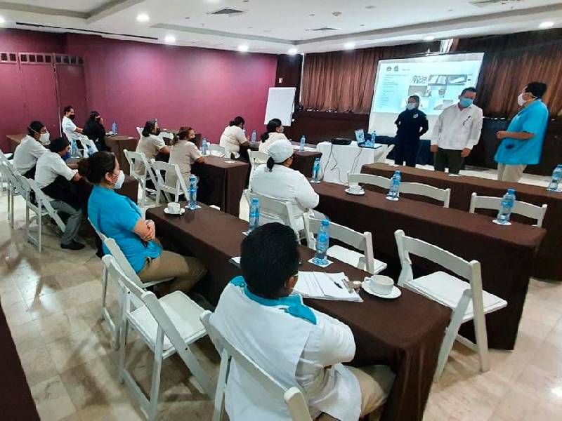 Capacitan a empleados del sector hotelero de Cancún para evitar la extorsión telefónica