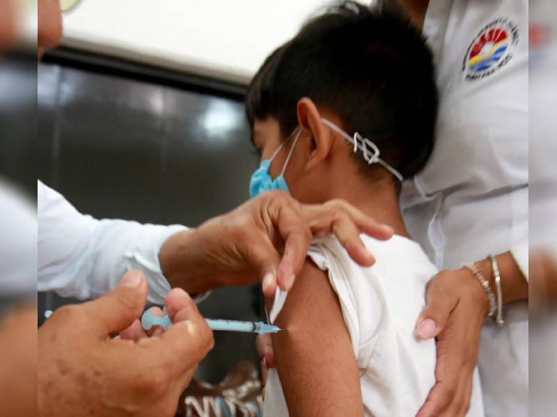 Inicia vacunación con Pfizer a menores en octubre, anuncia López-Gatell