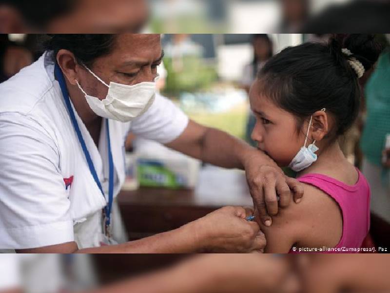 Menores que padezcan estar enfermedades podrán vacunarse