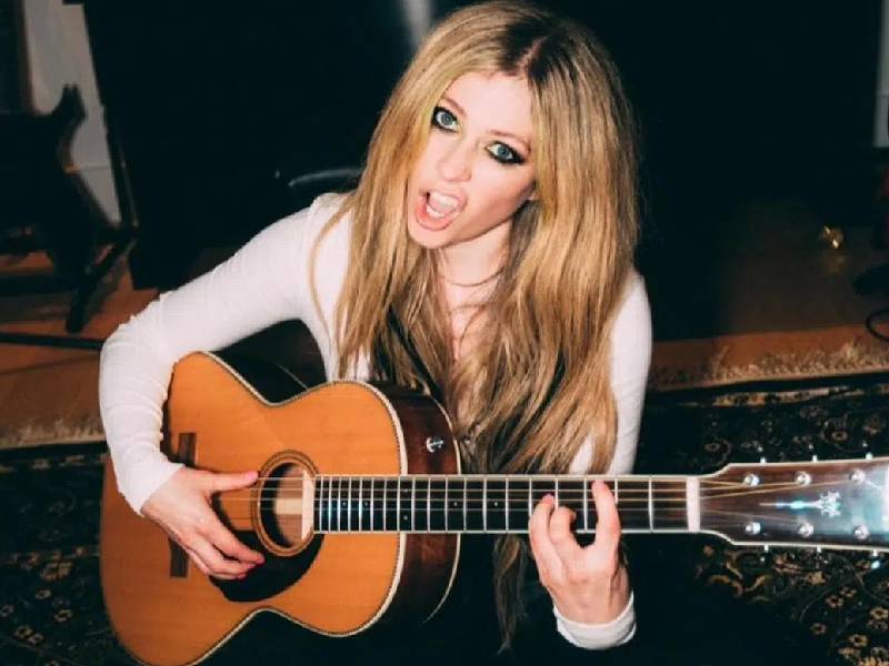 Avril Lavigne: la cantante canadiense celebra su cumpleaños 37