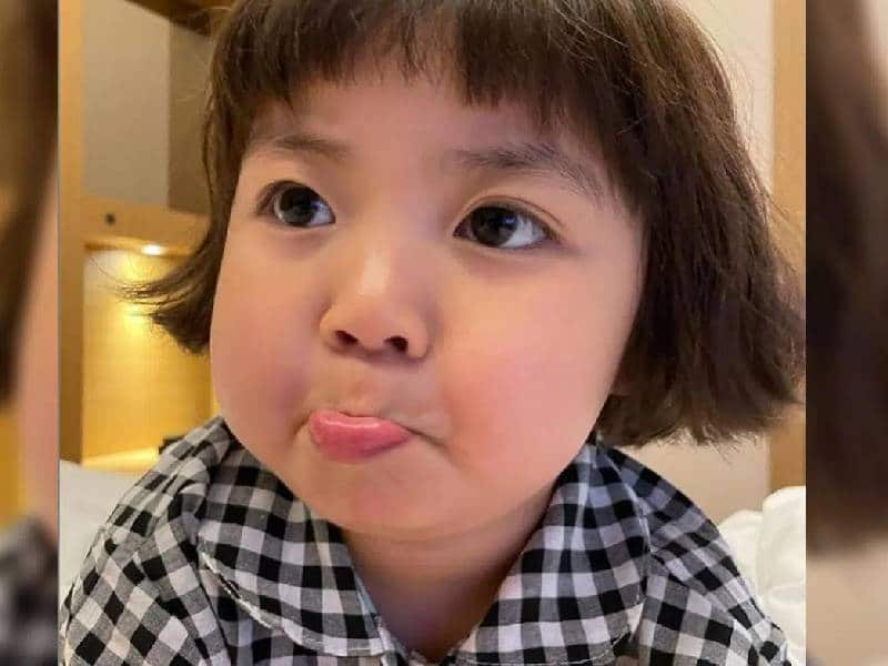Dile adiós a los stickers de Jinmiran la niña coreana