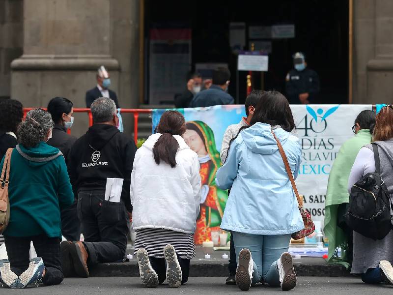 Grupos provida se manifiestan por discusión del aborto en SCJN