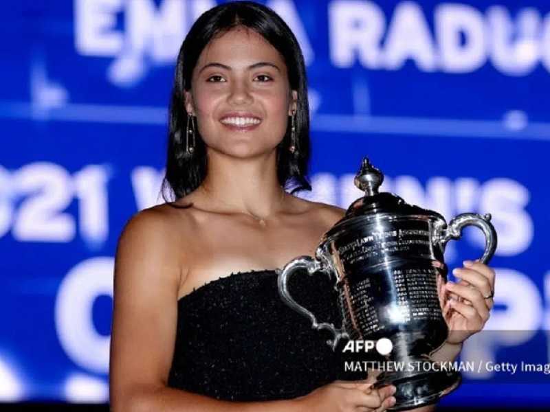 ¡No siento presión, solo tengo 18 años!, dice Emma Raducanu tras triunfo en el US Open 2021