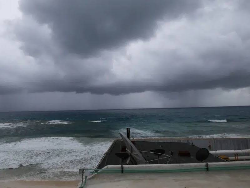 Formación de desarrollo ciclónico amenaza Quintana Roo