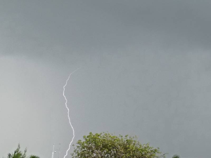 Clima: Domingo lluvioso en Quintana Roo