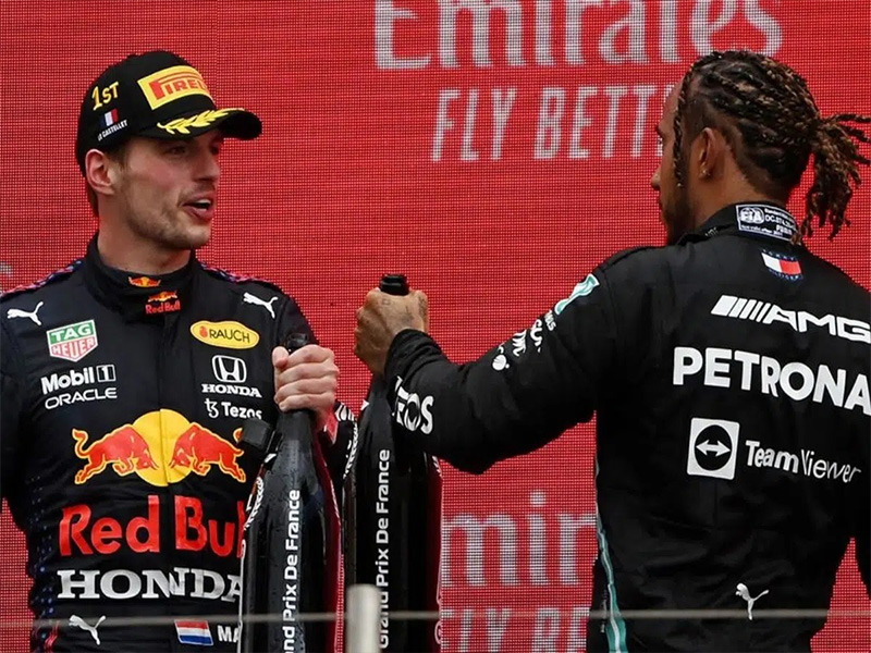Max Verstappen y Lewis Hamilton pelean el Campeonato de Pilotos