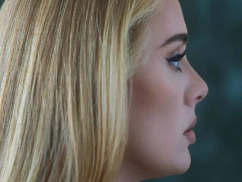 Adele anuncia que su nuevo disco ¡30! saldrá el 19 de noviembre