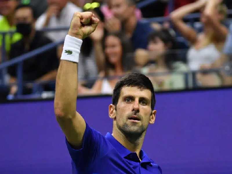 Novak Djokovic podría quedar fuera del Australian Open por no vacunarse