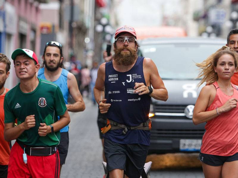 Video. El "Forrest Gump Alemán" ya está en Quintana Roo, podría llegar el lunes a Cancún