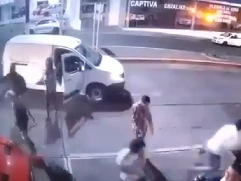 Video. Pelea de mujeres habría desatado tiroteo en bar de Morelia