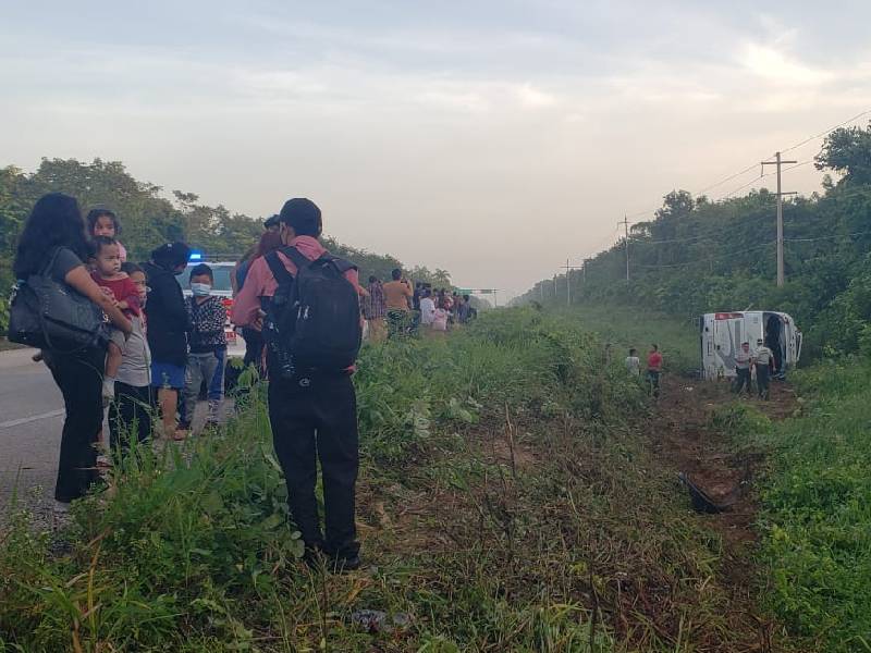 Fatal accidente de autobús. Hay 3 fallecidos y 11 lesionados.