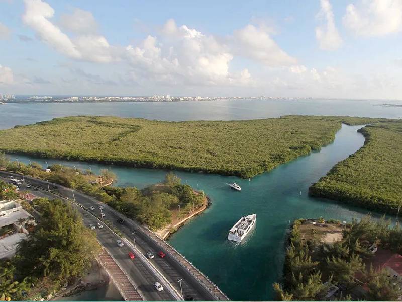 Anuncian, de nuevo licitación para puente Nichupté