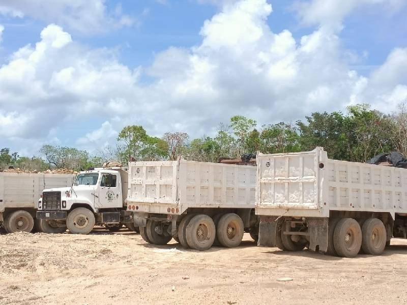 Se recupera el sector volquetero en diversos puntos de Q.Roo