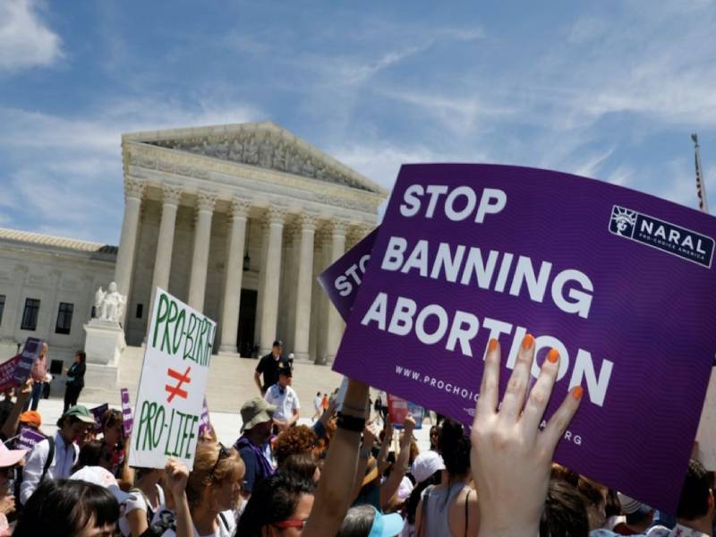 Confronta aborto a los jueces en EU