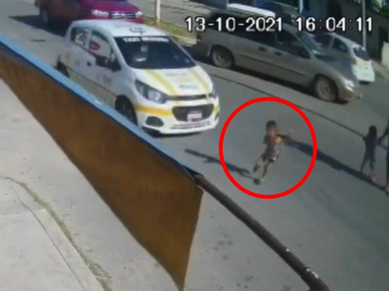 Video: Niño de 3 años muere tras ser atropellado por un taxista en Chetumal