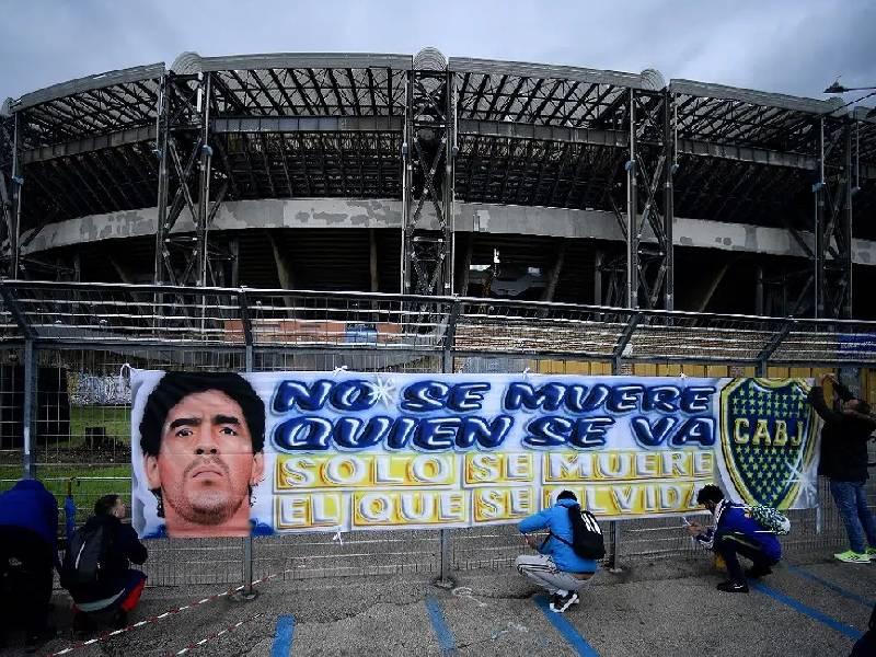 A un año de su muerte, Maradona vive en el alma del mundo fútbol