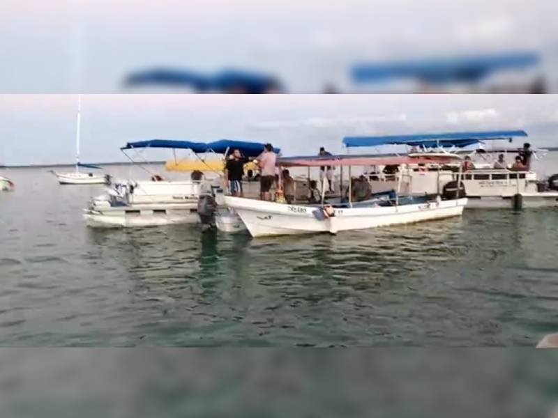 Servicios turísticos protestan contra flotilla de barcos de Cozumel