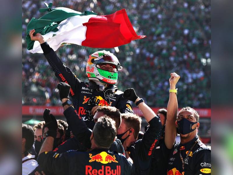 Checo sube al podio con tercer lugar en el Gran Premio de México