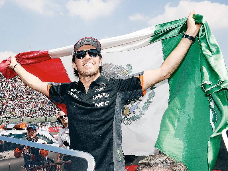 Checo Pérez saluda a la afición mexicana en redes sociales