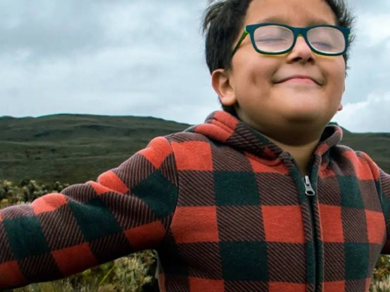 Él es Francisco Javier, el niño que convoca a protestar en la COP26
