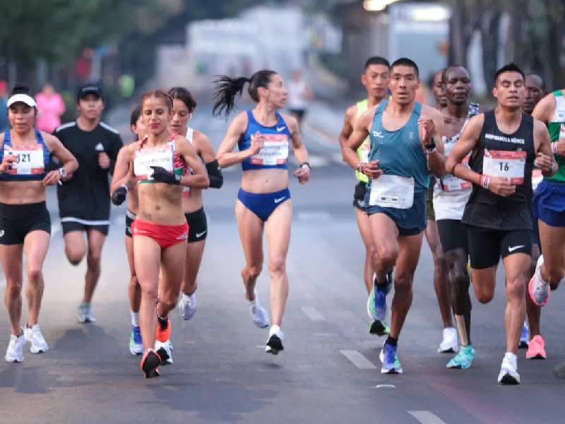 Laura Patricia, una corredora ejemplar en el Maratón de la CDMX
