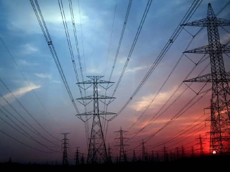 Industria eléctrica pasaría por tercera nacionalización: experto