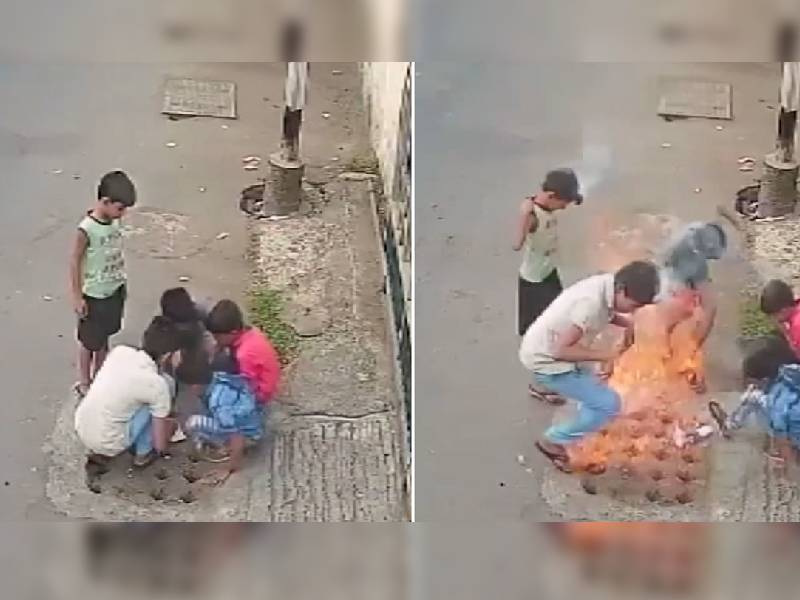 Video: Niños causan un explosión en una alcantarilla tras encender petardos