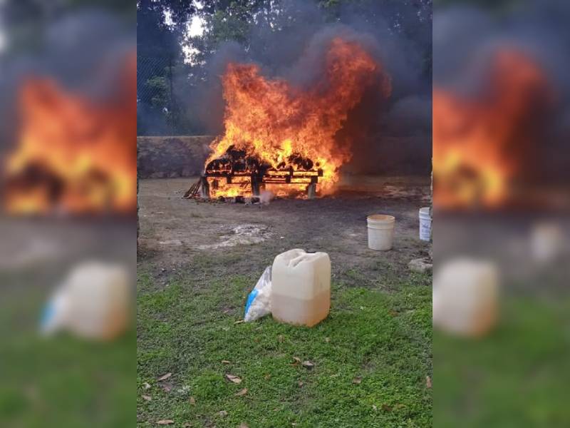 Incineran drogas y objetos de delito en Guarnición Militar de Cancún