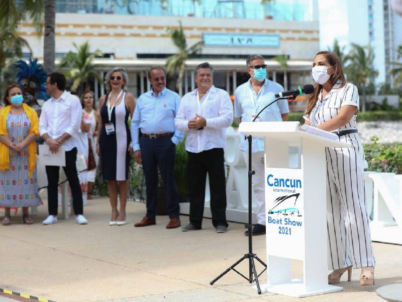 Cancún busca liderazgo mundial de turismo náutico