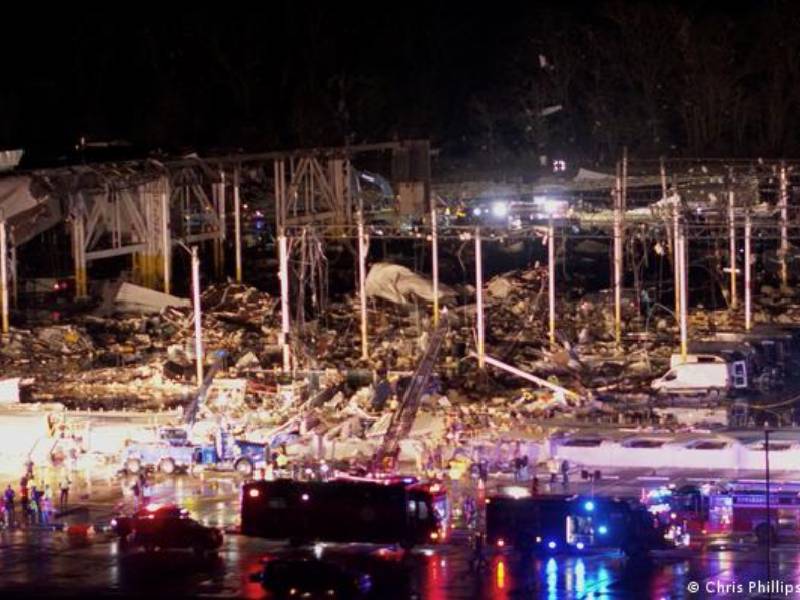 Más de 40 personas mueren tras un tornado en Kentucky