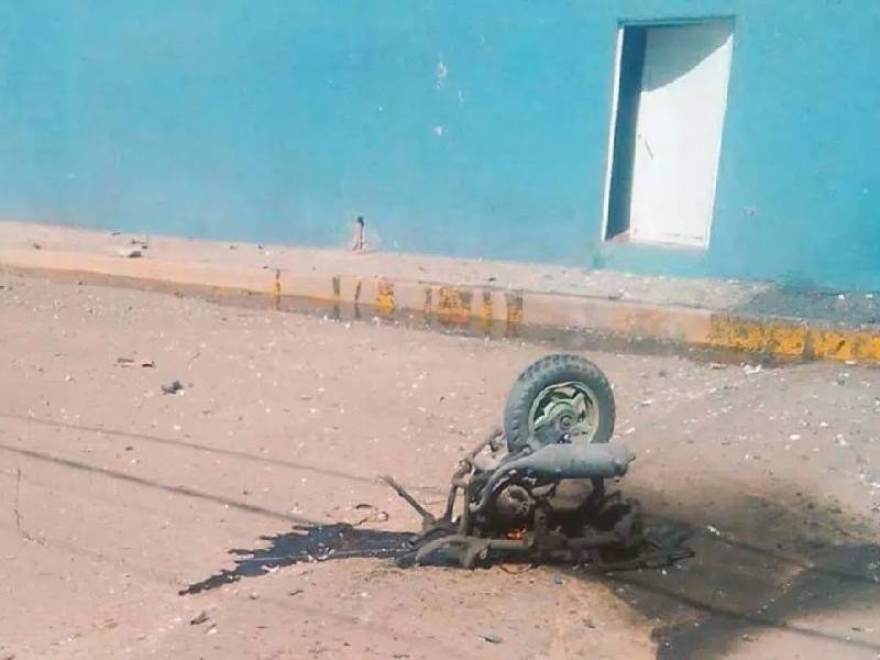 Explosi├│n de pirotecnia en Tultepec parte moto en 2 y lanza a ocupantes