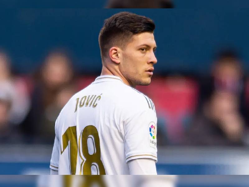 Luka Jovi─ç delantero del Real Madrid dio positivo a Covid-19