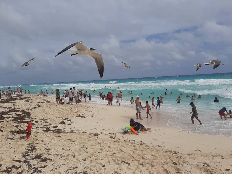 La variante Ómicron se asoma en las zonas turísticas del caribe mexicano