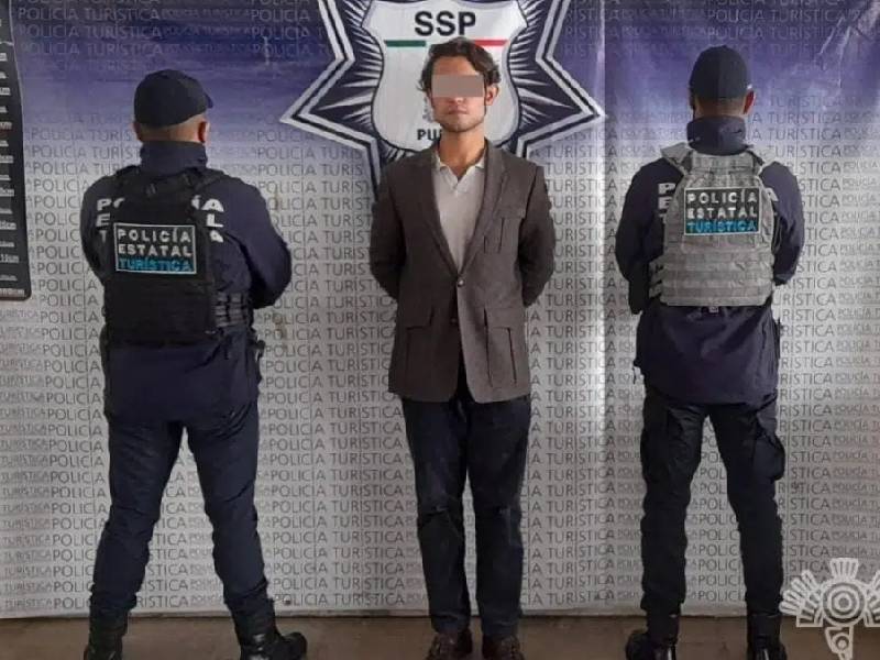 Famoso pintor mexicano es detenido al vender un mono araña sin papeles