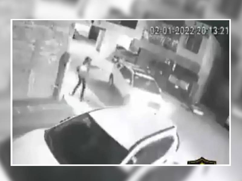 Video: Ladrón dispara a conductor tras asalto frustrado en León