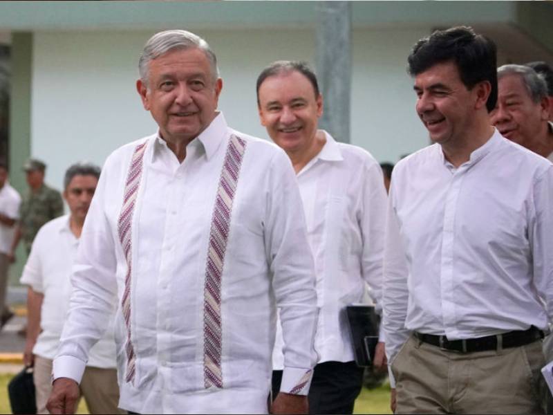 Estoy pensando hacer una gira por Centroamérica: López Obrador