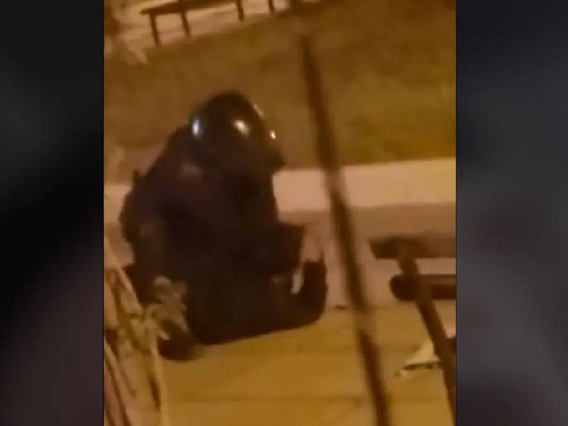 Video: Exhiben a policías municipales golpeando a detenido; son suspendidos
