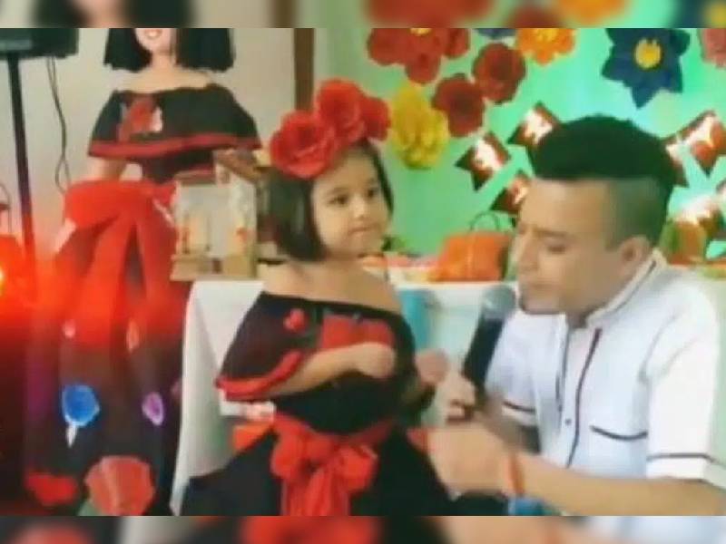 VIDEO. Niña celebra su cumpleaños con temática de ángela Aguilar y se viraliza en TikTok