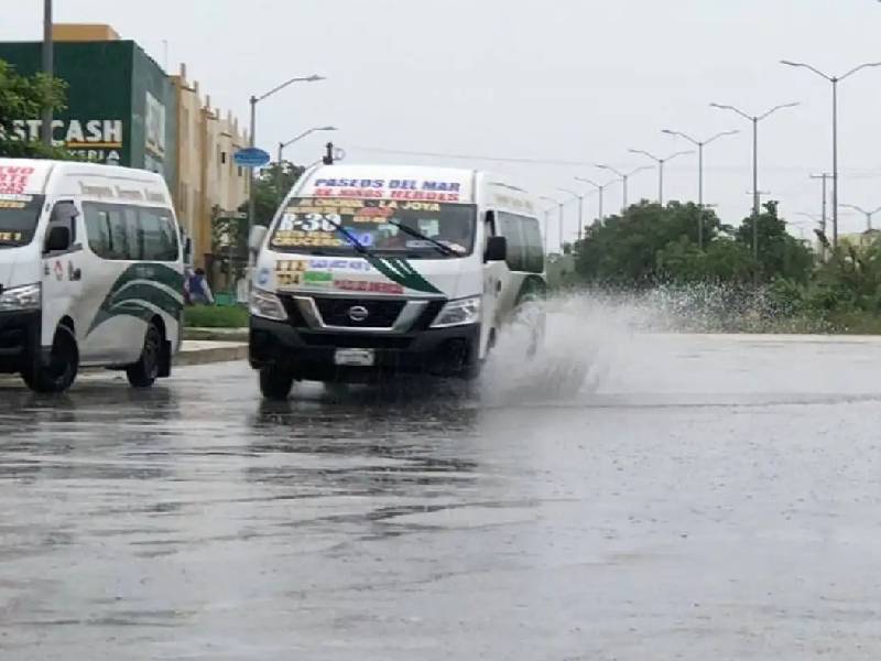 Continúan las lluvias en Quintana Roo