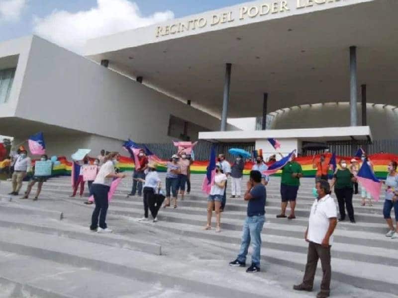 Aprueban diputados matrimonios gay en Yucatán