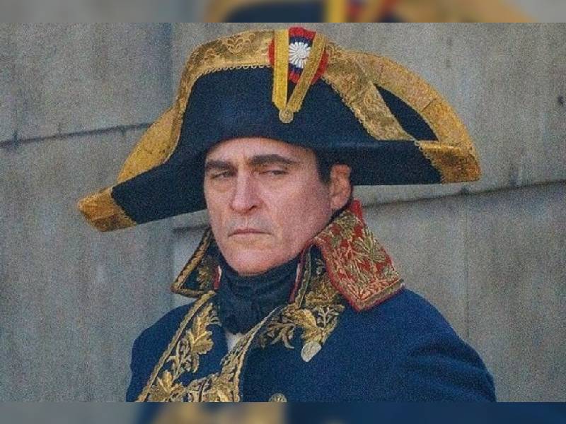 Así lucirá Joaquin Phoenix como Napoleón en el rodaje de Ridley Scott