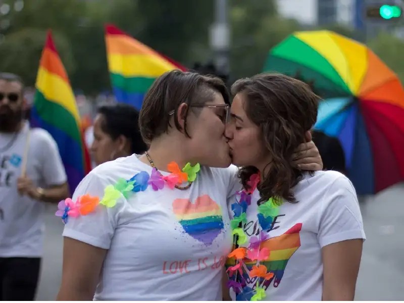 Convocan a protesta de lesbianas para exigir el cese de la lesbomisoginia